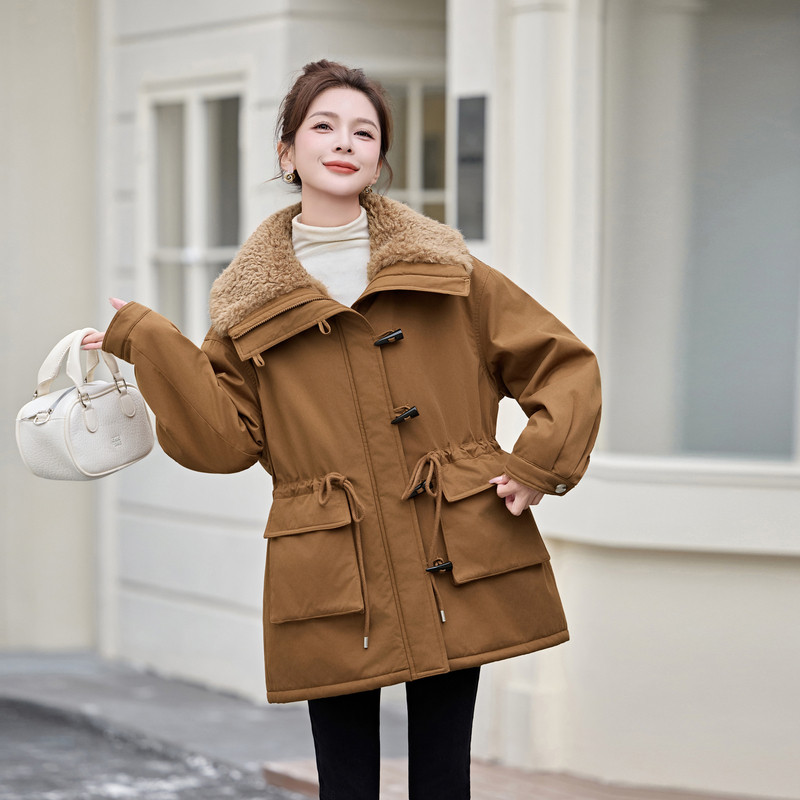 休闲大翻领工装派克服女冬季新款收腰加绒加厚保暖中长款外套