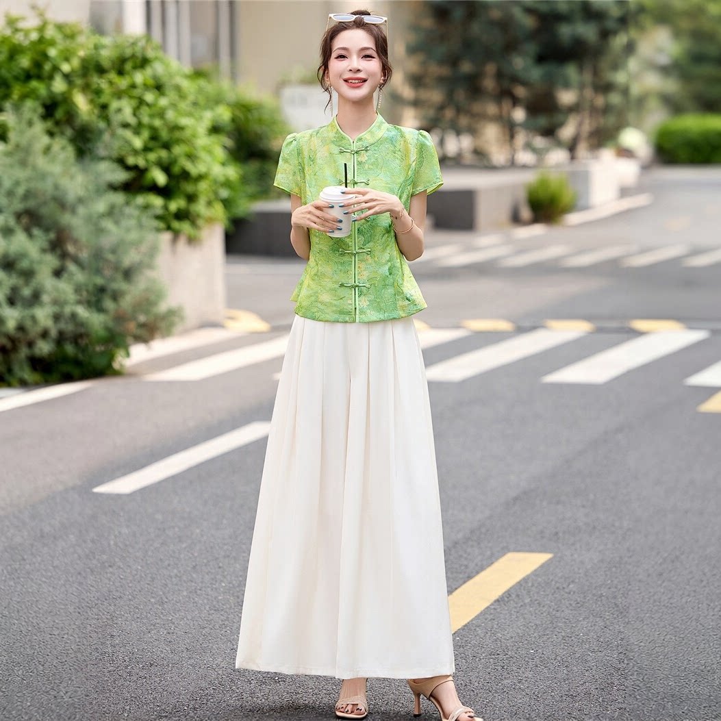 立领盘扣印花上衣阔腿裤