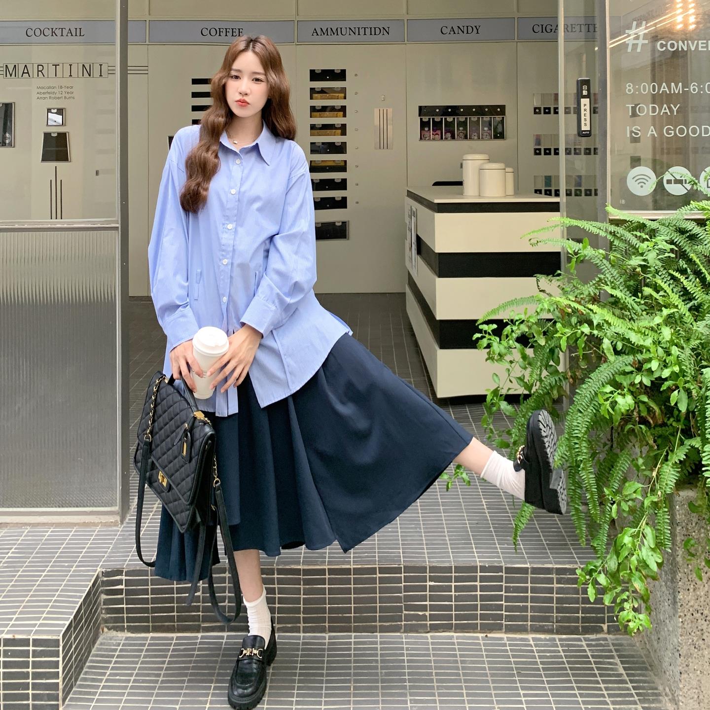 松弛感宽松长袖衬衫上衣叠穿半身裙套装女春秋韩风chic穿搭两件套