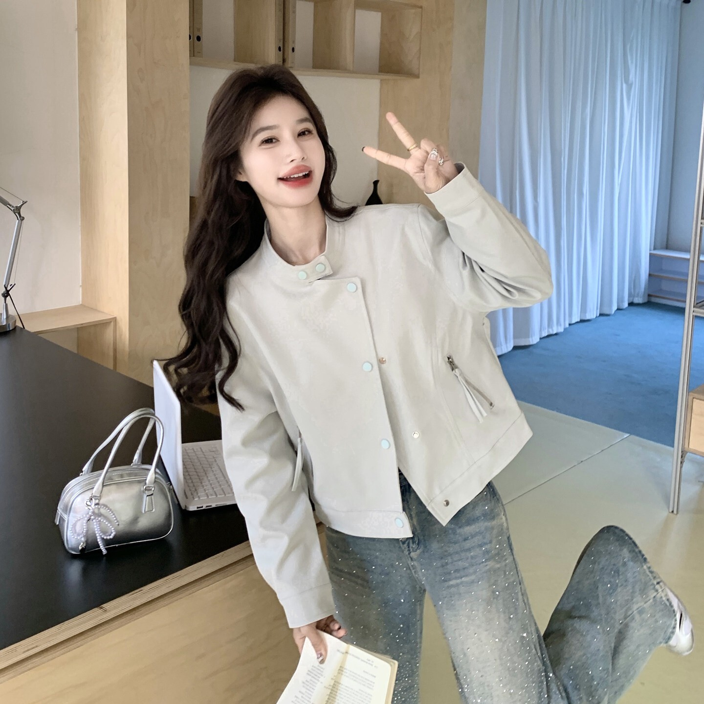 白色韩系立领设计感短外套女