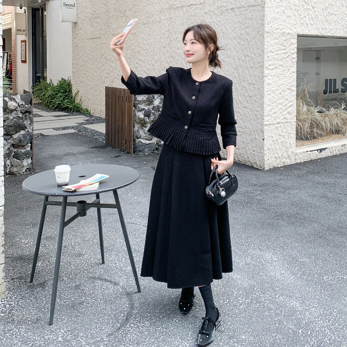 黑色小香风外套半身裙套装女