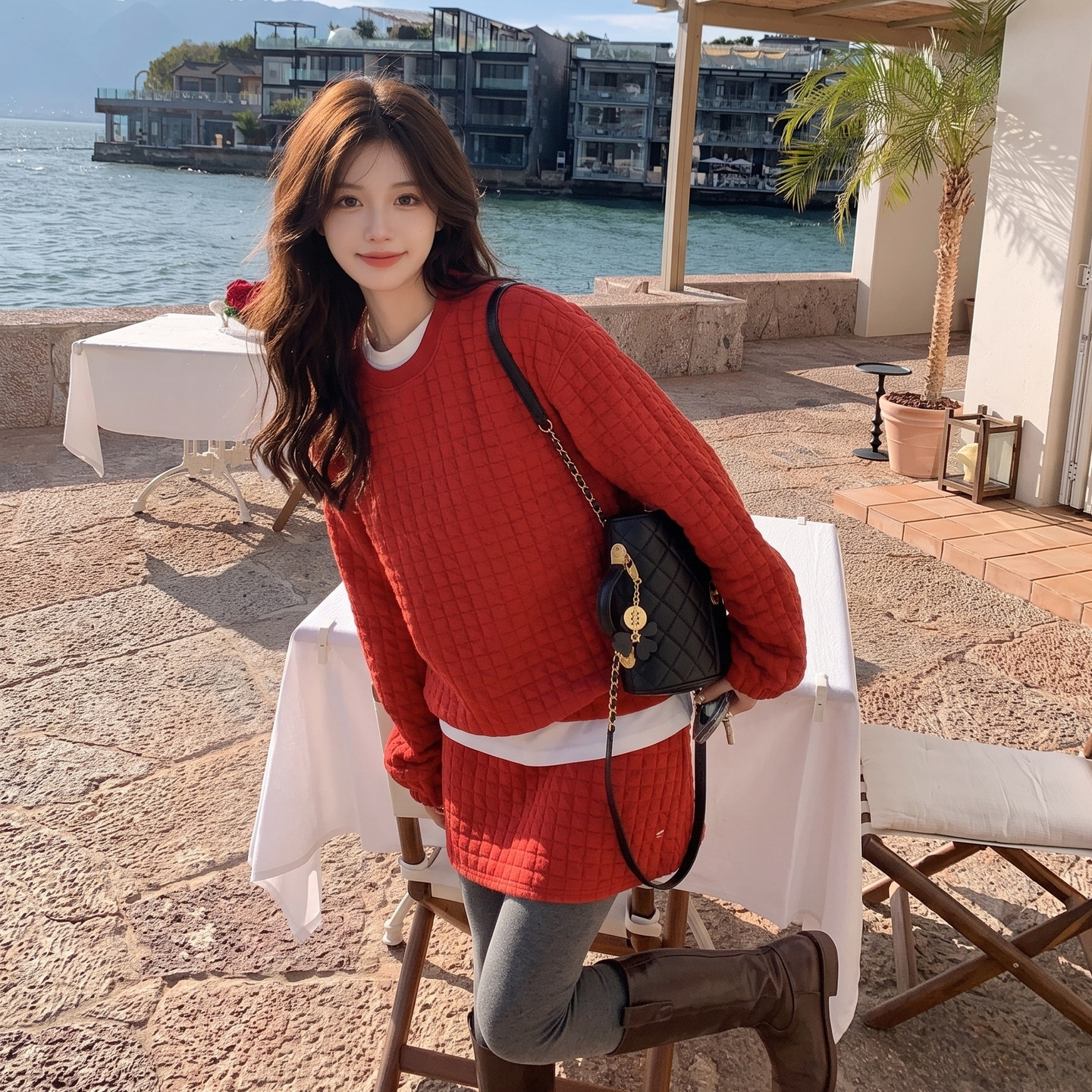 洋气减龄红色休闲套装女2026秋新款华夫格卫衣短裙内搭T恤三件套