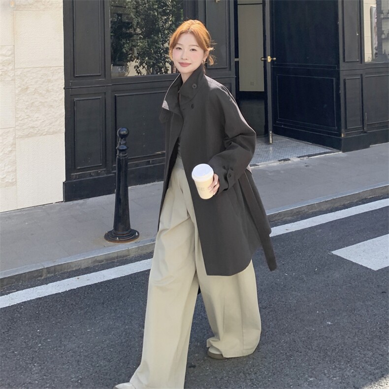 韩系复古立领格纹袖口风衣女