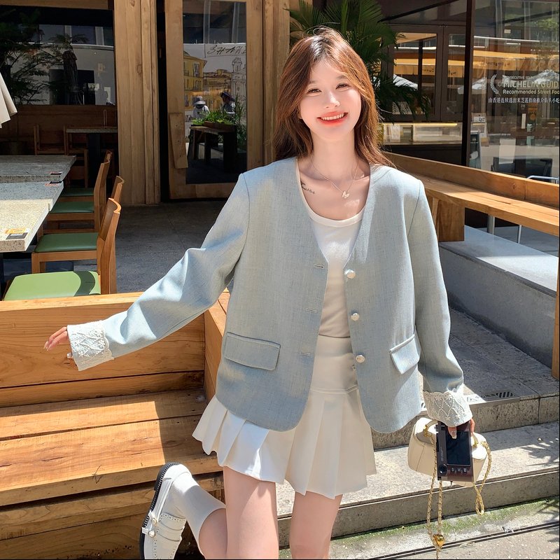 法式蕾丝拼接小香风V领西装外套女春秋新款小个子气质减龄小西服
