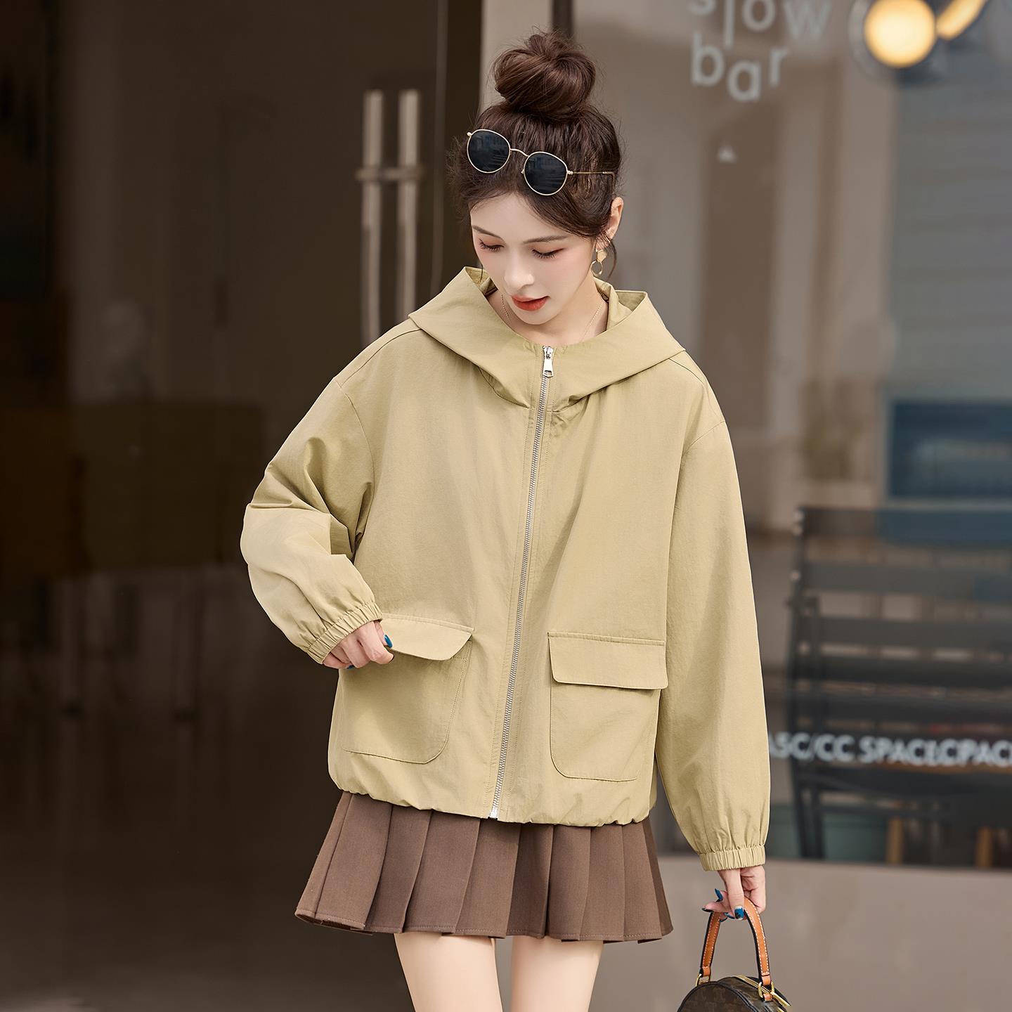 杭州意法风衣外套女秋季新款宽松气质连帽短款小个子百搭时尚上衣