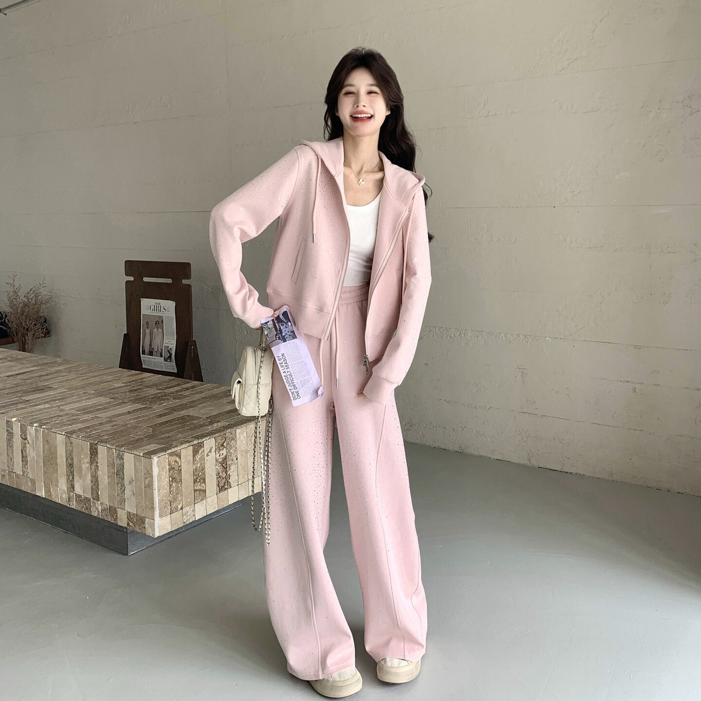 韩系粉色连帽卫衣套装女秋季2026新款巨好看减龄休闲阔腿裤两件套