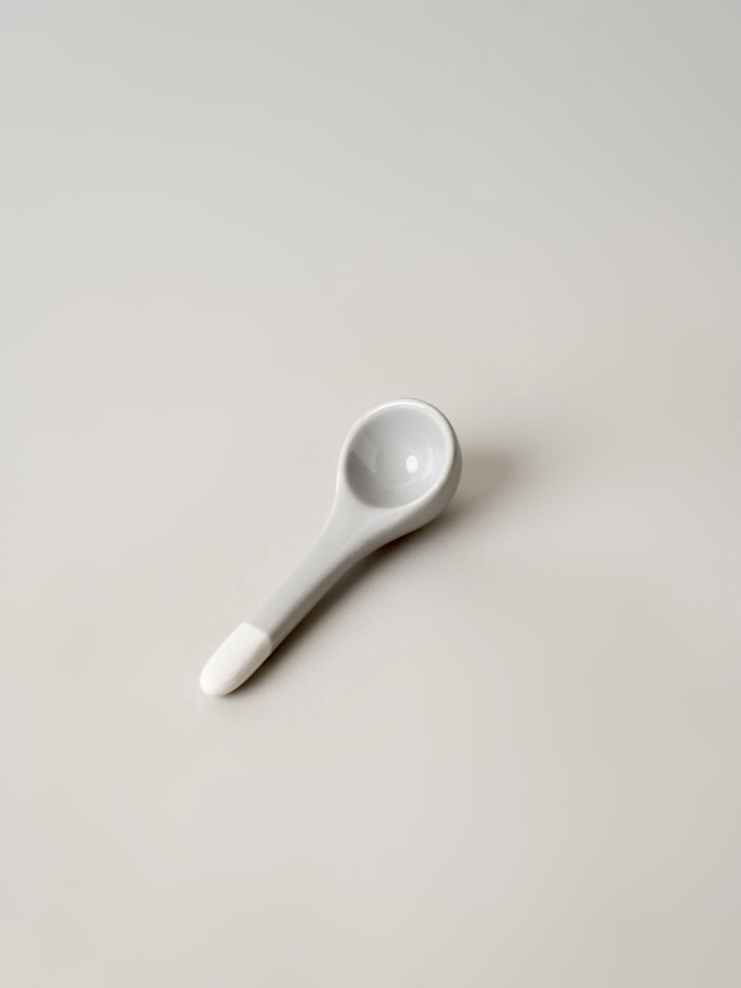 出日本陶瓷咖啡勺调味勺燕麦灰9.5cm*3cm高温釉下彩瑕疵@4-2@