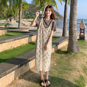 度假风灰色T恤连衣裙套装女2025夏季新款慵懒蕾丝罩衫绝美两件套图片