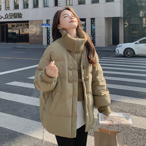 超好看卡其色毛衣领羽绒服女2025新款冬季针织拼接假两件厚外套图片