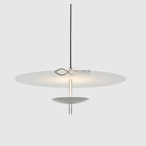 北欧设计师餐厅吊灯现代简约铁艺玻璃LED餐桌灯Reflector Pendant