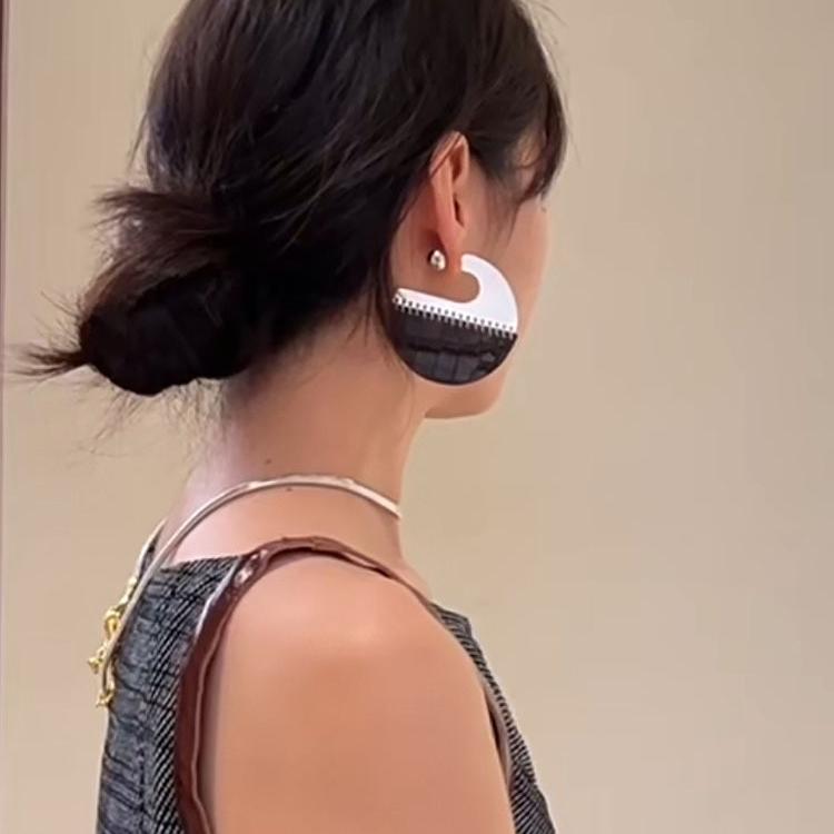 法式CEL凯旋门皮质拼接半圈大耳环女高级感个性夸张耳钉小众耳饰
