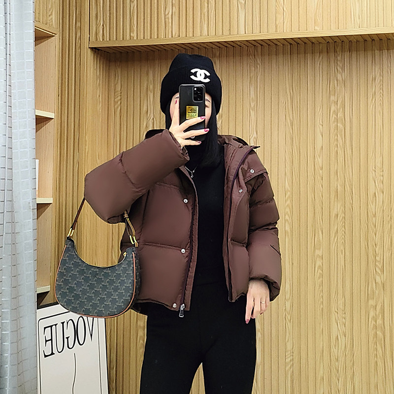 诗都奇2025款95白鹅绒时尚百搭连帽短款羽绒服女小个子外套面包服