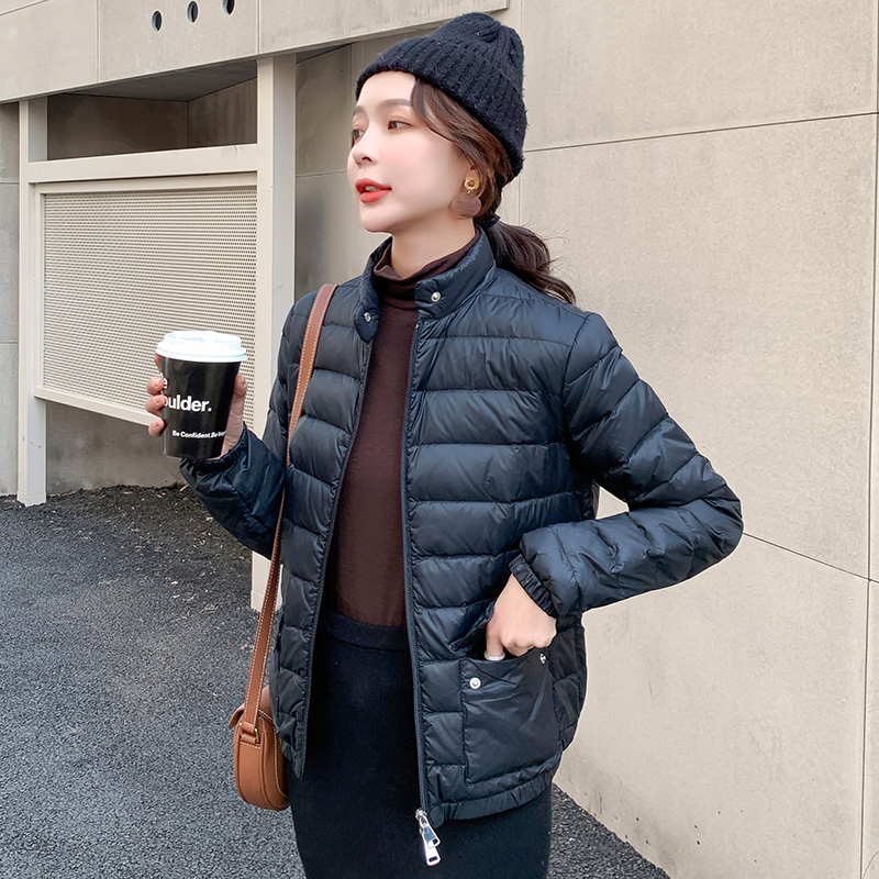 诗都奇2025新轻薄款羽绒服女反季时尚立领白鸭绒短款轻便外套女潮