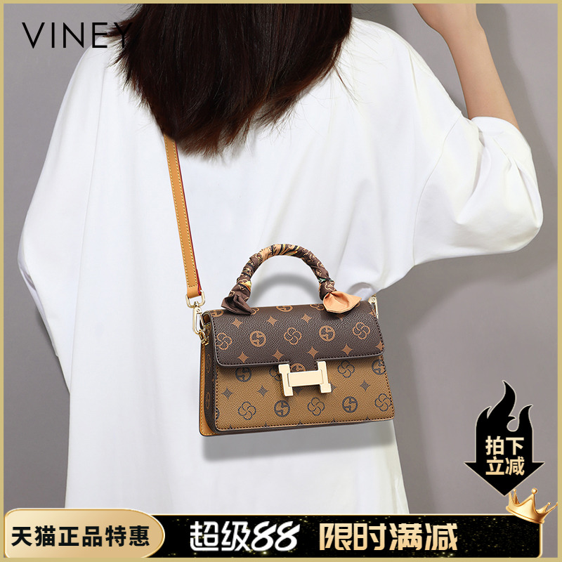 Viney包包2025新款斜挎手提小包通勤高端大气轻奢小众高级感女包