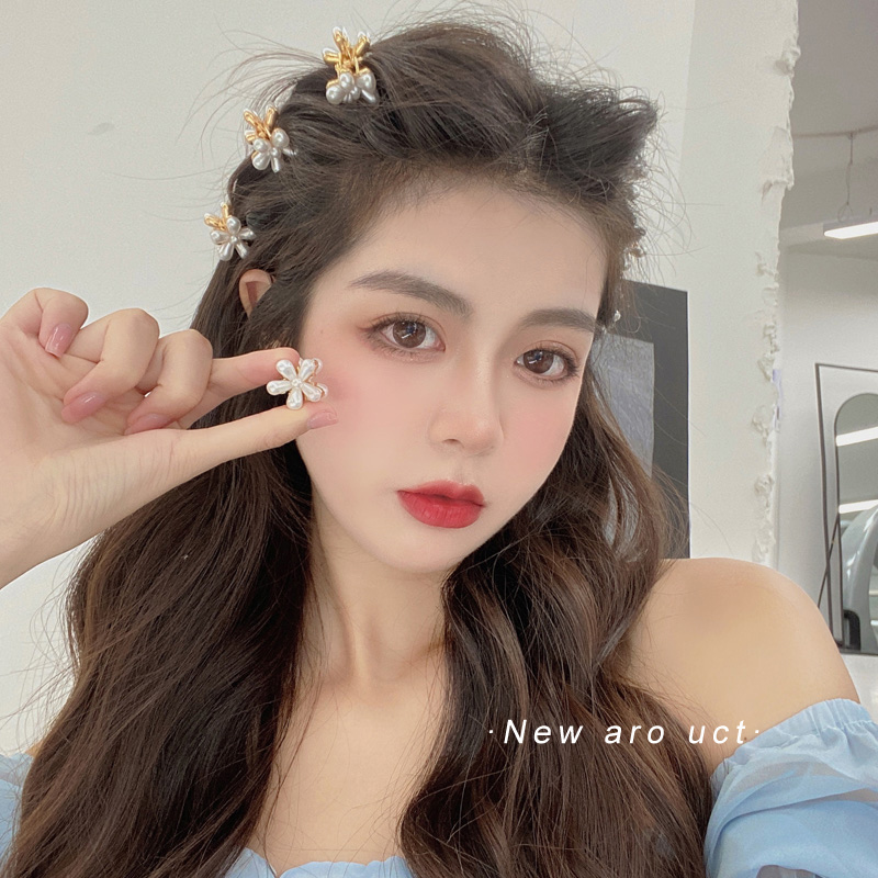 抓夹刘海碎发侧边夏季山茶花