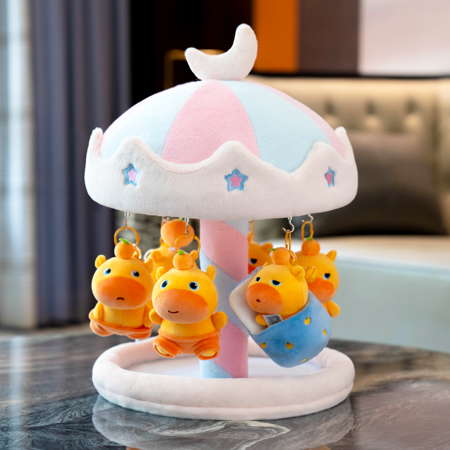 可爱桌面旋转木马展示架毛绒玩具