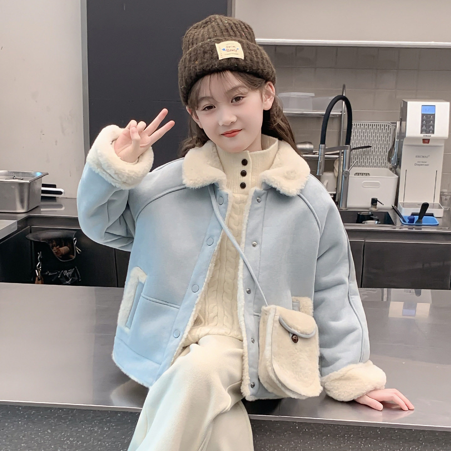 女童翻领加绒加厚棉袄外套新款