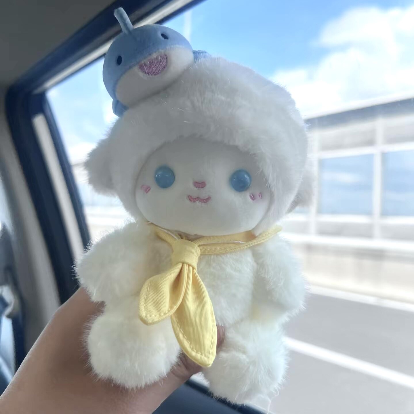 可爱夏天小羊玩偶阿贝贝布娃娃公仔睡觉抱枕玩具儿童女孩生日礼物图片