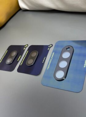 适用三星zfold4黑色透明钢化玻璃镜头膜zfilp4摄像头防爆保护贴膜
