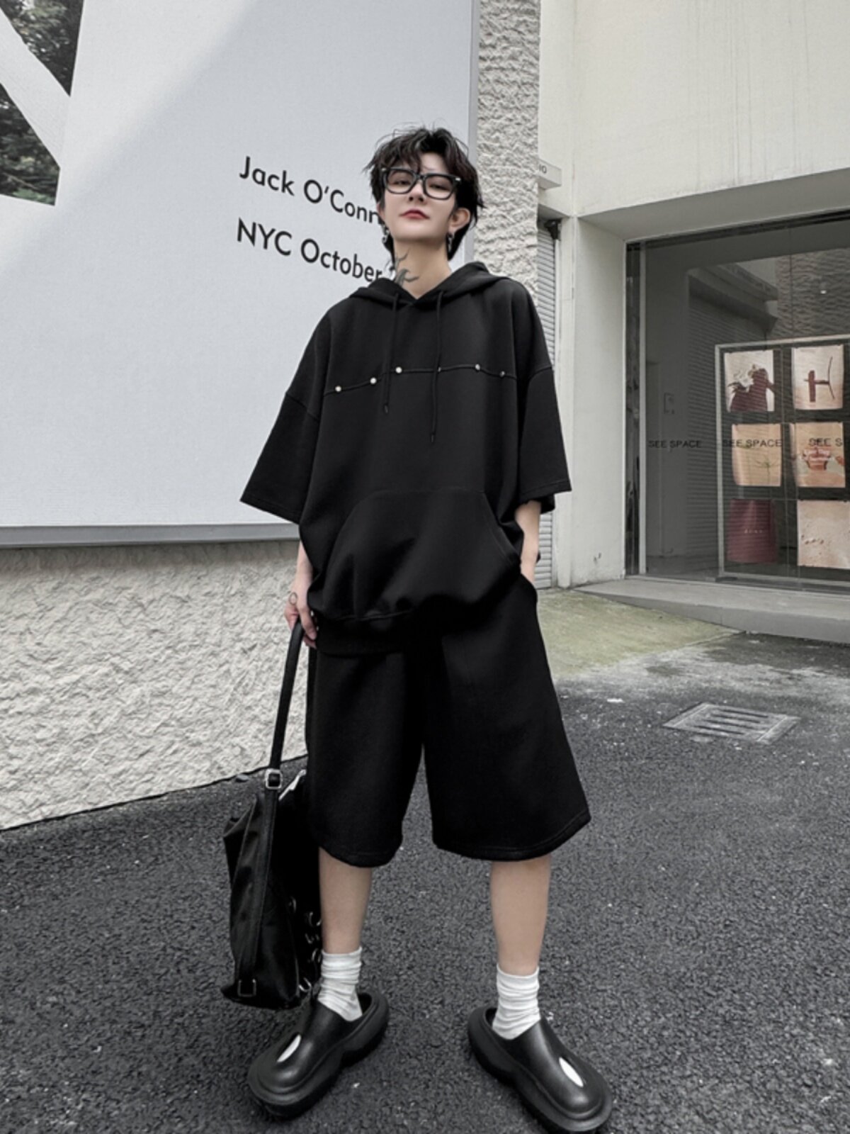 여름 패션 유행 맞춤형 리벳 디자인 후드 반팔 운동복 남성 느슨한 게으른 캐주얼 반바지 정장