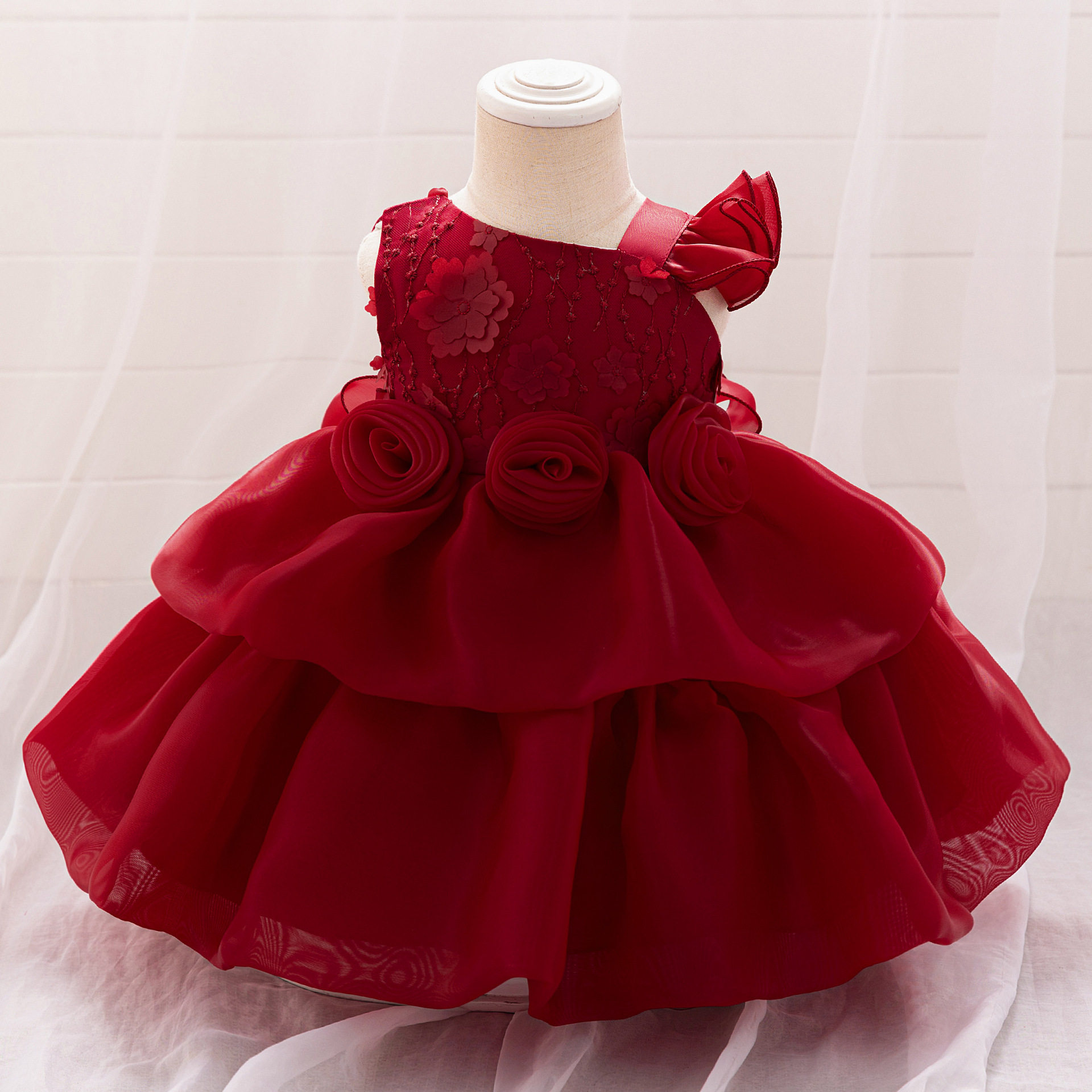 洗礼服婴幼儿斜肩贴花花朵公主裙