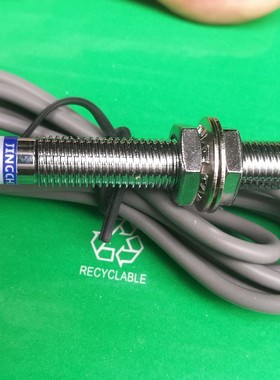 LM8-3001LA,LM8-3001LB,LM8-2001A,LM8-2001B 接近开关