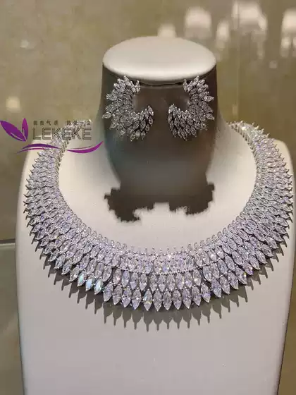 Super Shiny Light Luxury Full Diamond Banquet Necklace Zircon Earring Set Wedding Bride Bridesmaid Jewelry Accessories Women's Gift