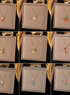 日韩流行红色樱桃吊坠项链女2025夏季轻奢锁骨链配饰批发钛钢项链