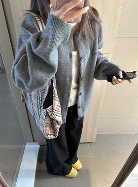 灰色针织开衫女秋季宽松慵懒风休闲百搭高级感外搭毛衣外套上衣冬