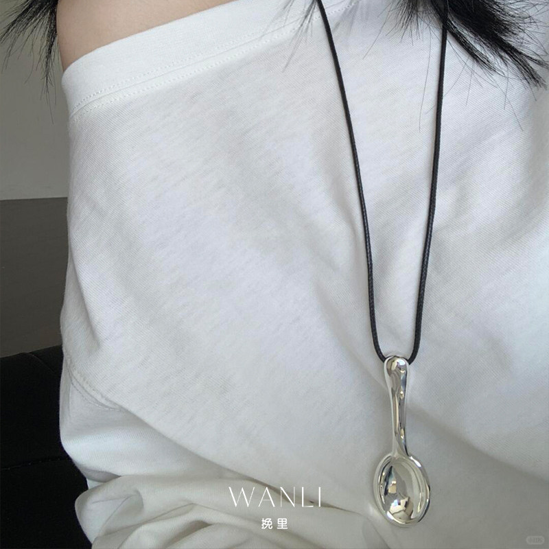 挽里银勺子吊坠长款项链高级感可调节毛衣链简约配饰气质复古百搭