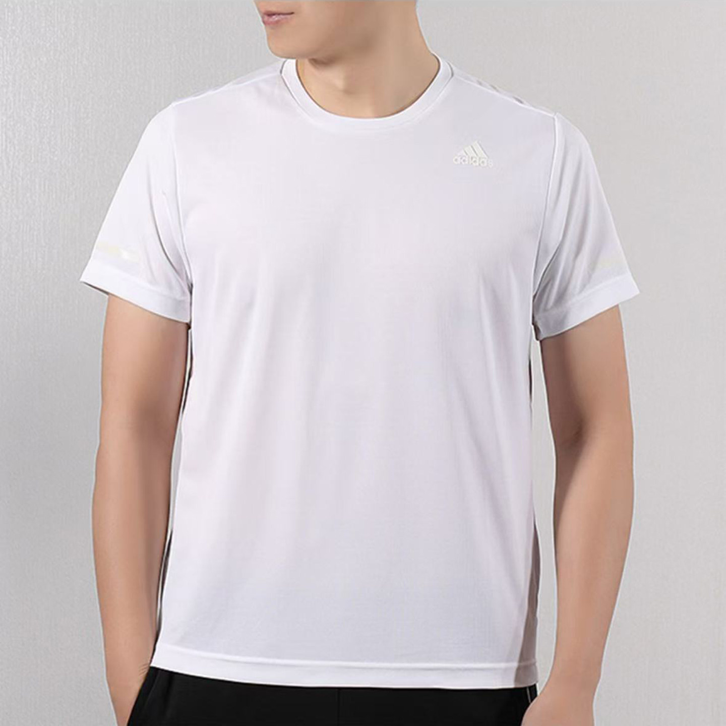 M-L码Adidas阿迪达斯男子舒适速干训练透气运动休闲短袖T恤EI6393