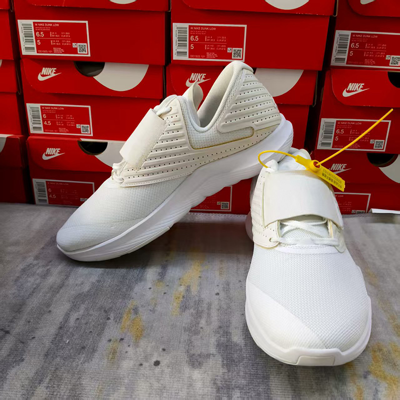 Nike耐克【43码】男鞋瑕疵耐磨防滑缓震回弹篮球鞋经典休闲鞋板鞋