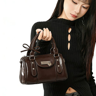 兮兮定制芭蕾风手提包波士顿保龄球包2025秋冬小众复古单肩斜挎包