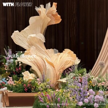 巨型纸艺飘带装置艺术婚庆装饰橱窗婚礼造景情人节店铺氛围打卡