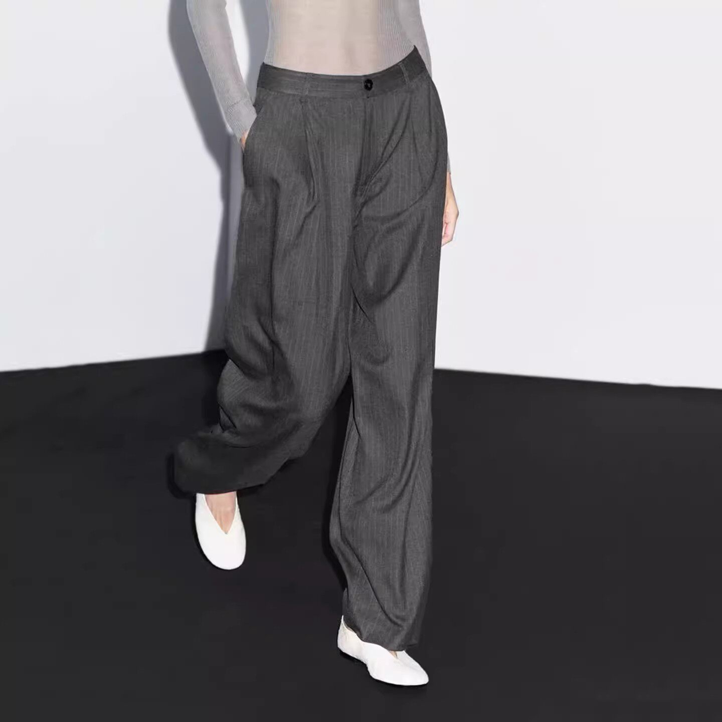 西班牙女装 现货 2026春季新品简约干练高智感条纹中腰阔腿长裤子