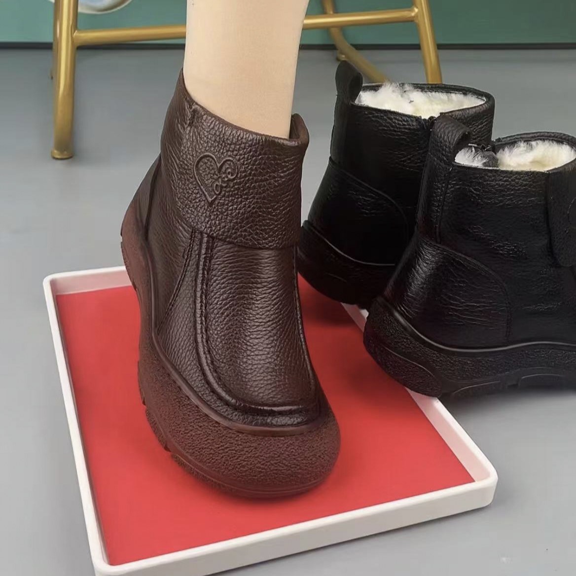 头层牛皮马丁靴女秋冬新款复古短靴真皮平底羊毛棉靴中老年妈妈鞋,女鞋,马丁靴,淘宝优惠券,粉丝福利购,淘宝优惠卷