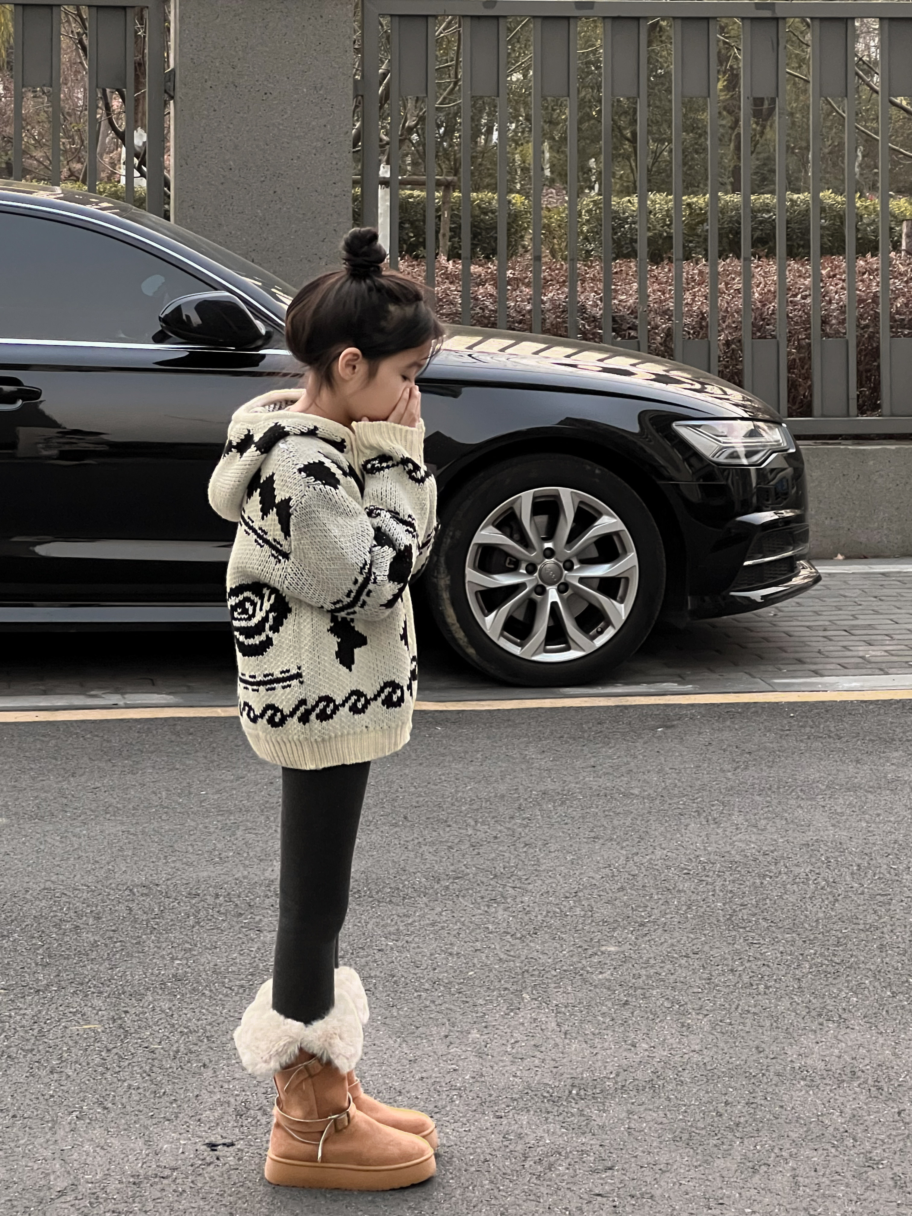 吉小可2025冬季新款儿童加厚保暖连帽毛衣女童韩版宽松针织开衫