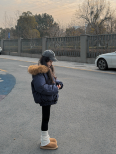 吉小可2026冬季女童加厚保暖棉服儿童连帽棉衣外套中大童派克服