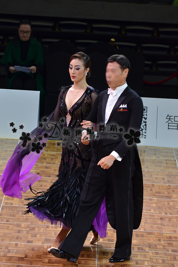 新款摩登舞套装演出服表演装国标舞摩登比赛裙蓬蓬裙花边大红大摆
