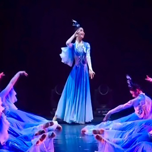 象山水月演出服同款女子群舞头饰古典舞蹈女子大合唱飘逸蹈服纱衣