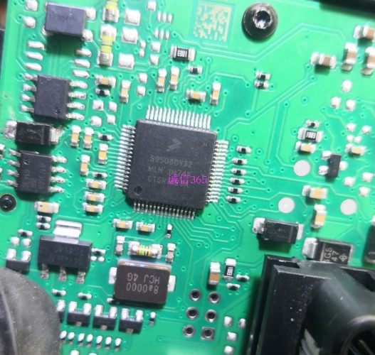 s9s08dv32mlh1m74k汽车电脑板