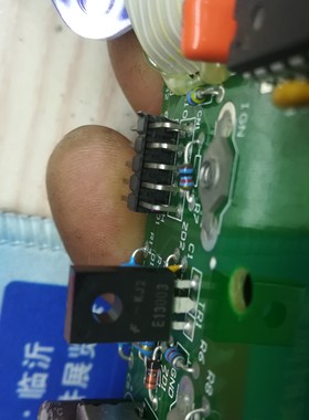 E13003 TO126 汽车电脑板芯片IC 现货