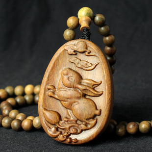 天然实木绿檀木雕刻十二生肖吊坠木兔子项链男女款钥匙扣挂件定制