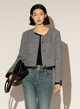 XG/雪歌26春新款灰色呢子短外套圆领纽扣设计感上衣XL107012B284