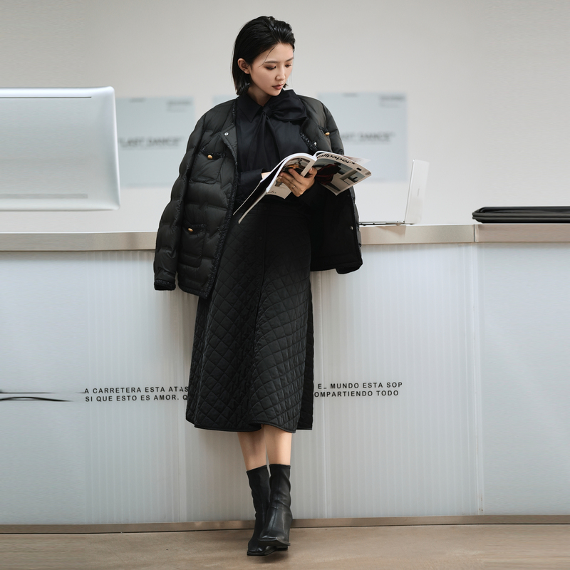 XG/雪歌2025年冬季新款立领系带蝴蝶结长袖衬衫上衣XK421001A190