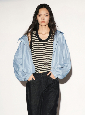 XG雪歌浅蓝色大翻领长袖短外套2026秋季新款休闲女装XL307007A220