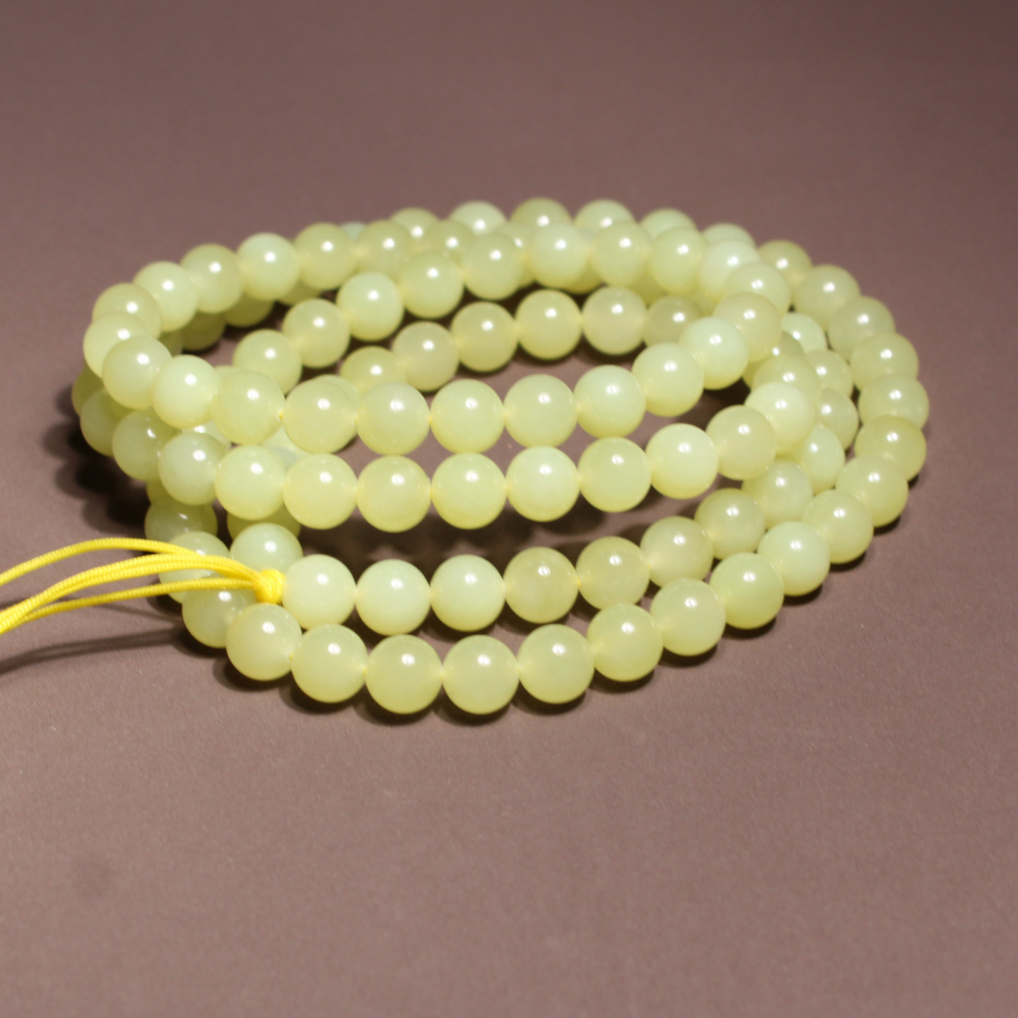 86g和田玉且末山料冰底无结构鸡油黄口料8mm圆珠项链R