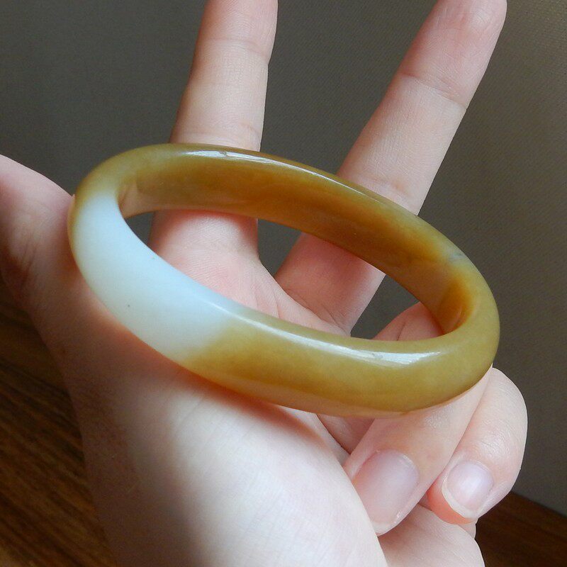 保】36克天然和田玉手镯56mm新疆且末料糖羊脂白玉玉镯子贵妃镯