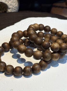 油脂饱满 野生黑油老料沉香圆珠单圈手串 12mm