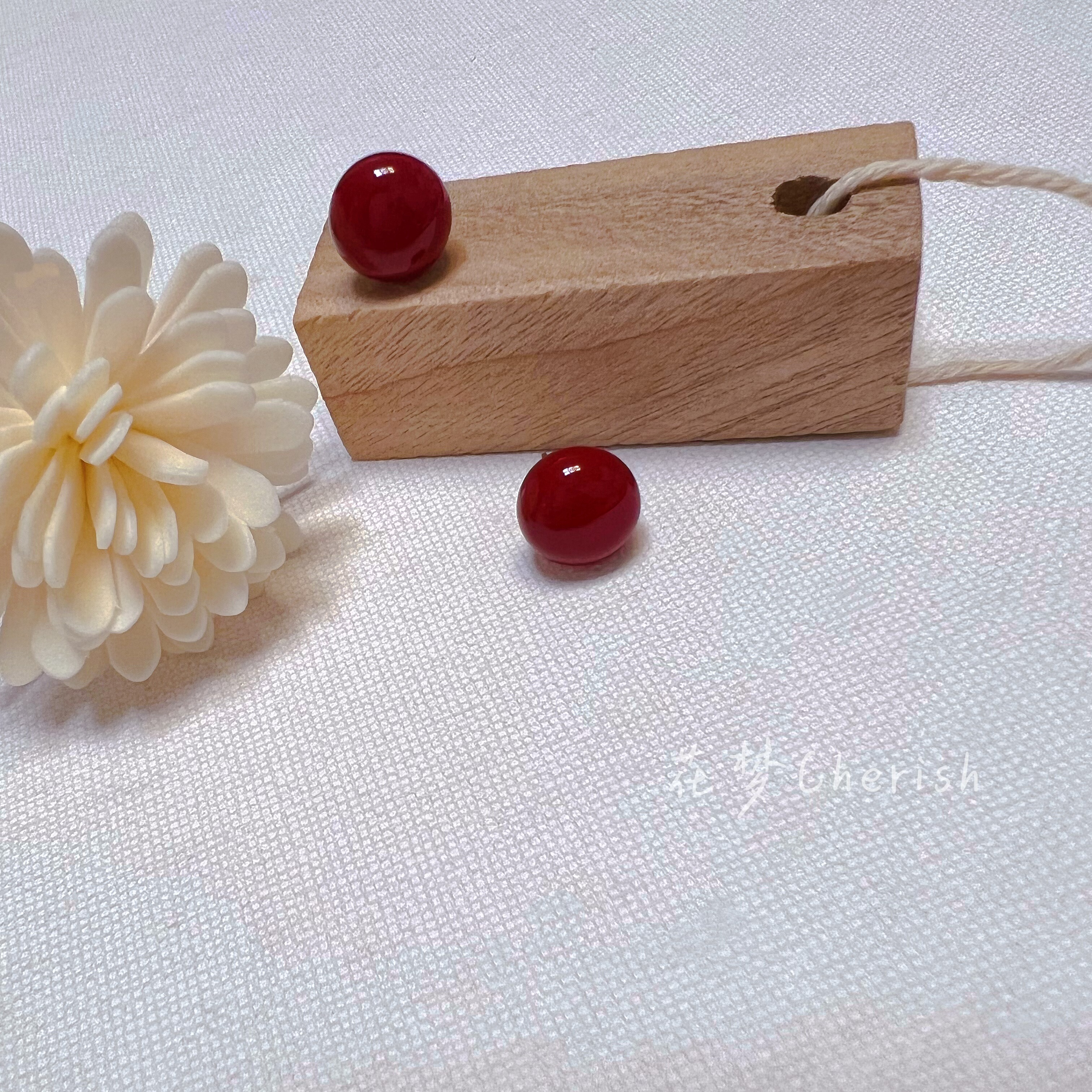 《相思豆》酒红色车厘子珍珠耳钉女925纯银高级感气质耳环耳饰